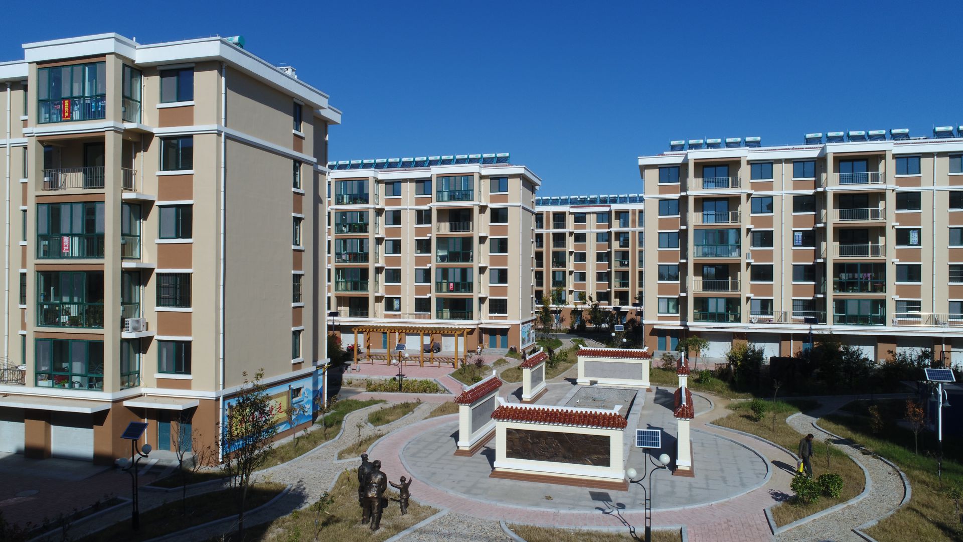 青岛米兰MiLan（中国）集团莱西平度公司河头店镇龙泉湖社区项目实景图02_compressed